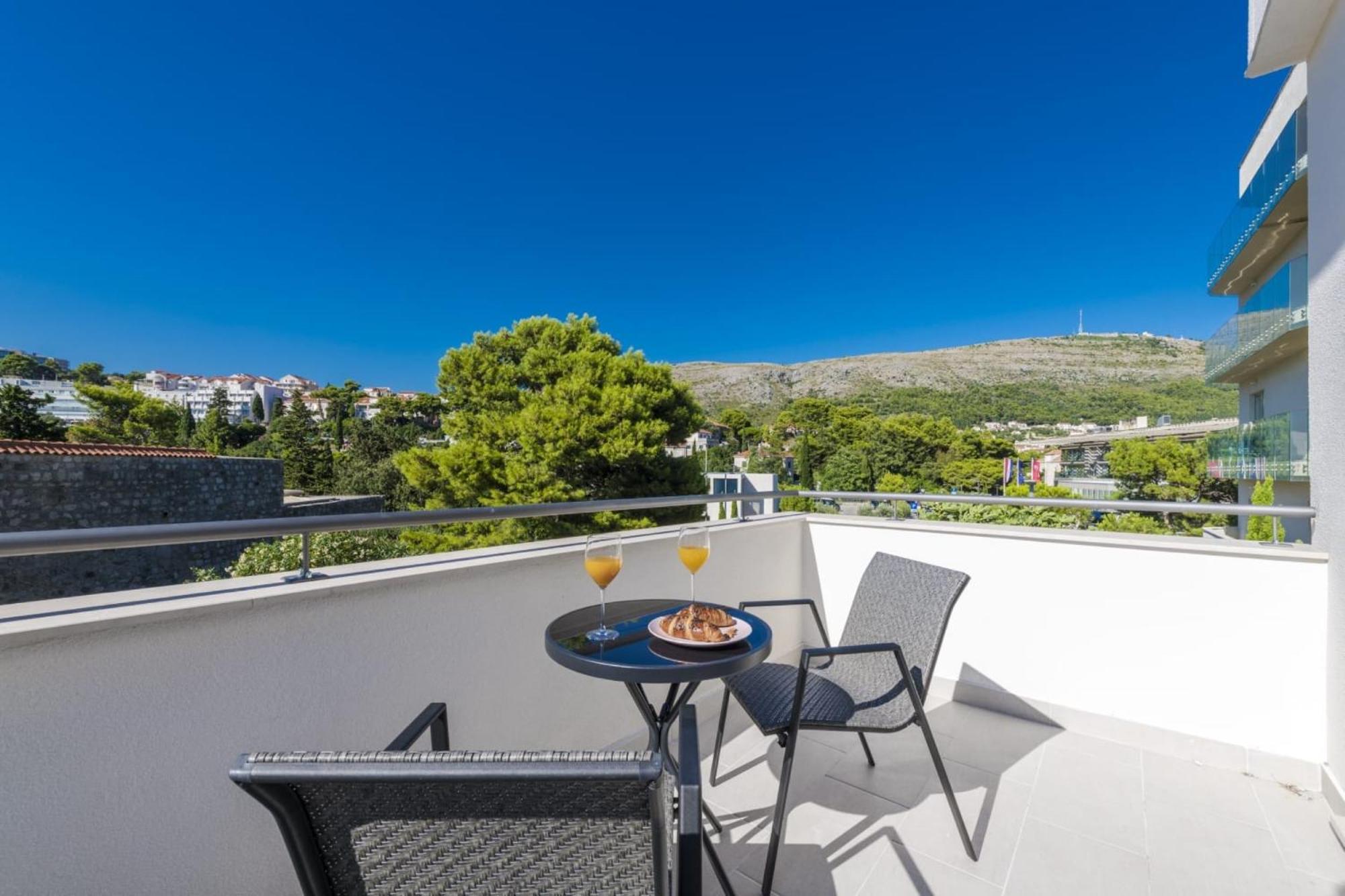 Apartment & Rooms Primi With Free Parking Dubrovnik Exterior photo