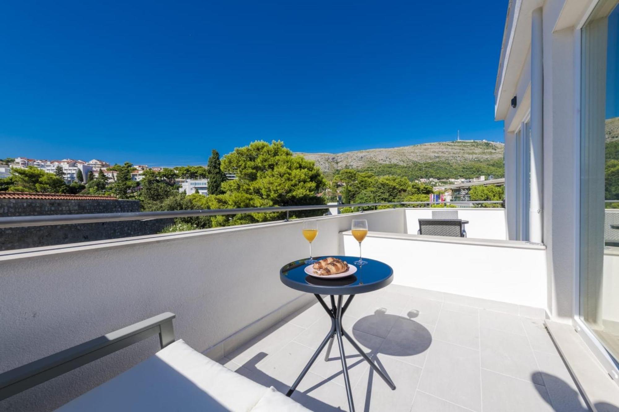 Apartment & Rooms Primi With Free Parking Dubrovnik Exterior photo